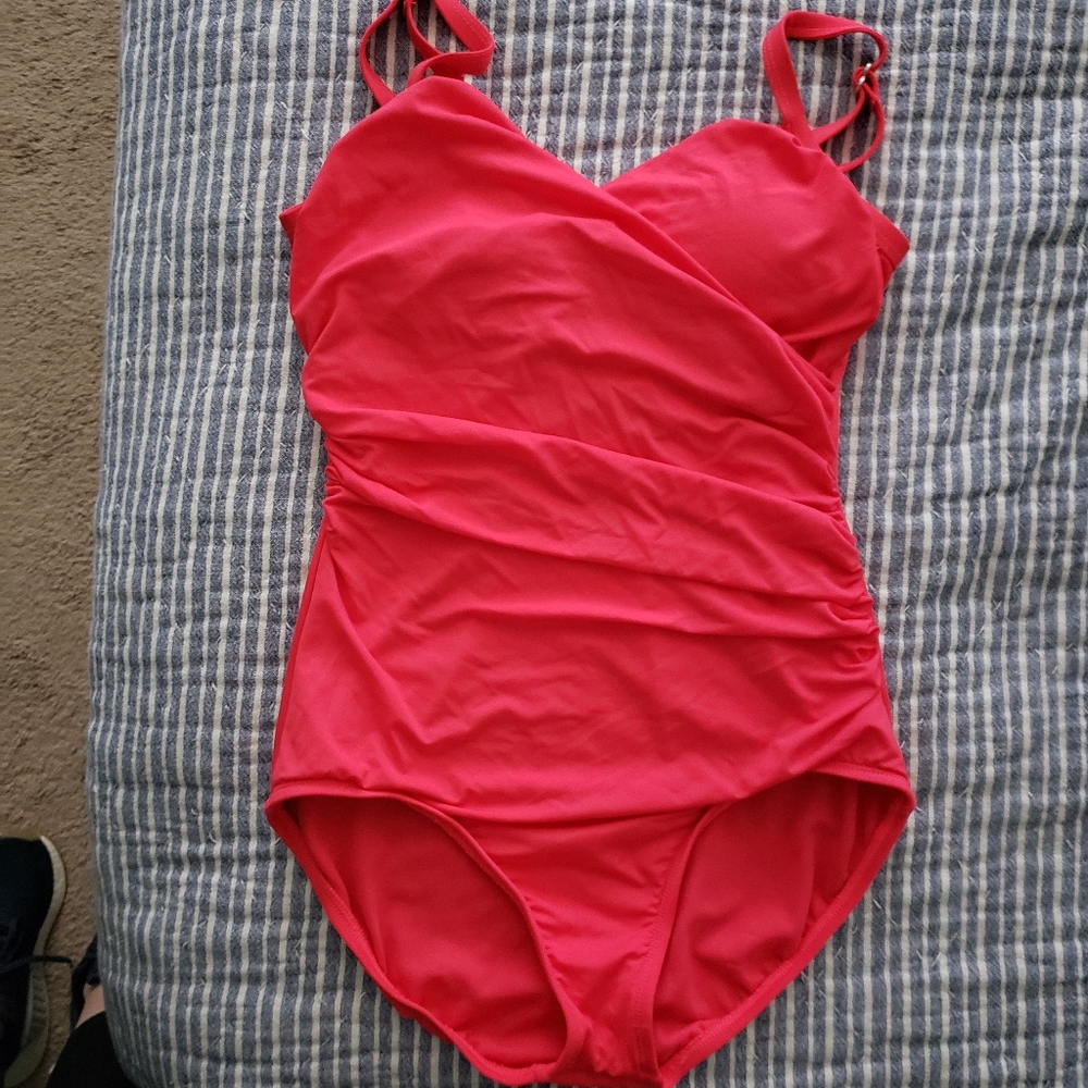 Bathing suit
